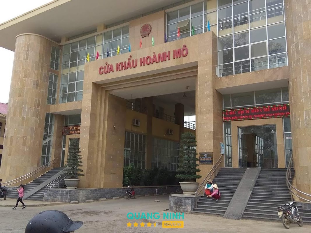 VƯỜN NHÀ HÂN tại Móng Cái