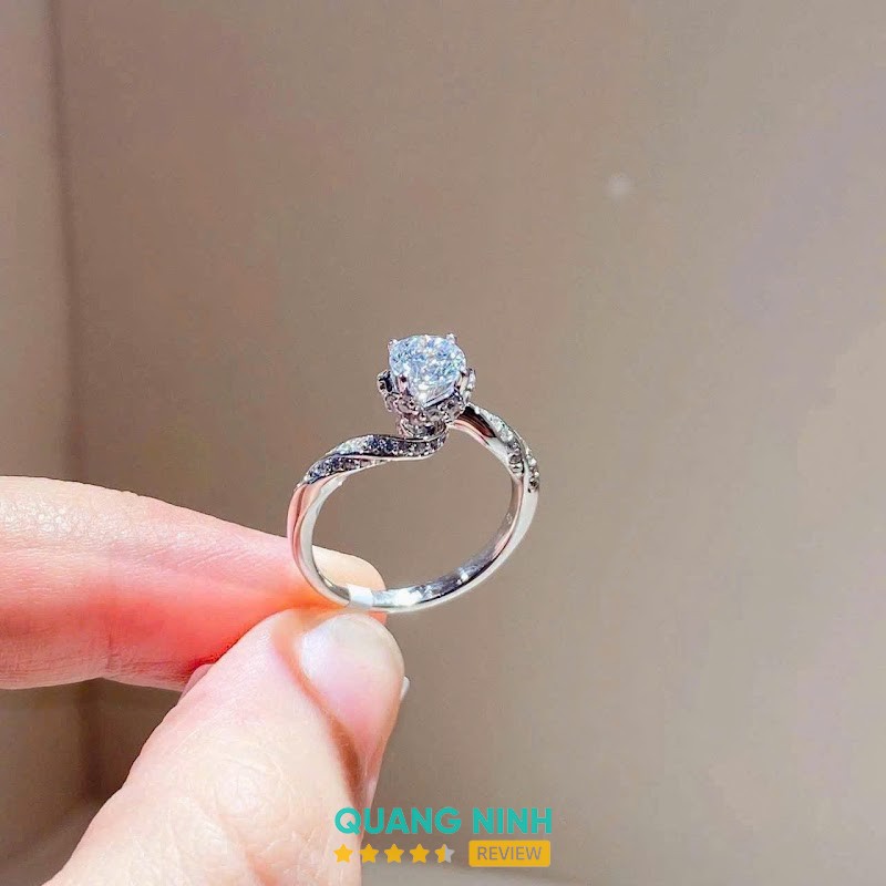 Cửa hàng trang sức PNJ Vincom Hạ Long hình ảnh 3