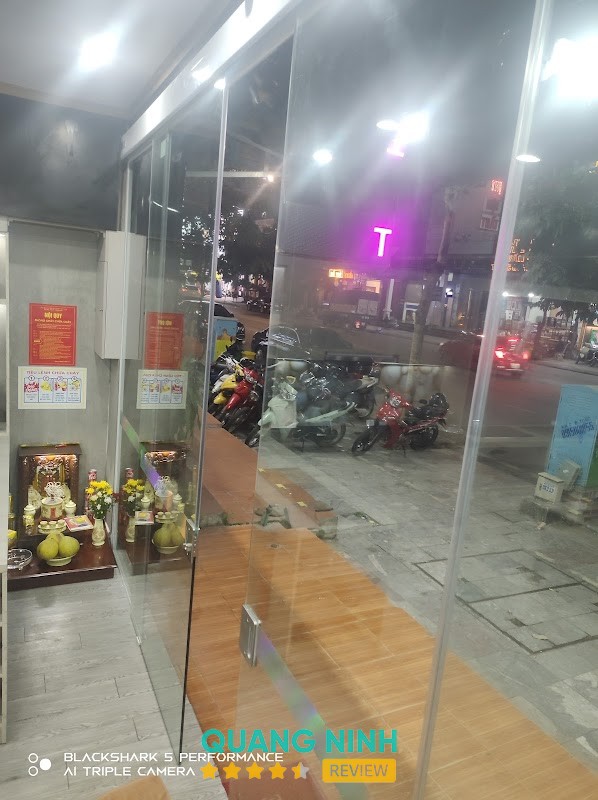 Nội Thất Bếp Vàng Bãi Cháy