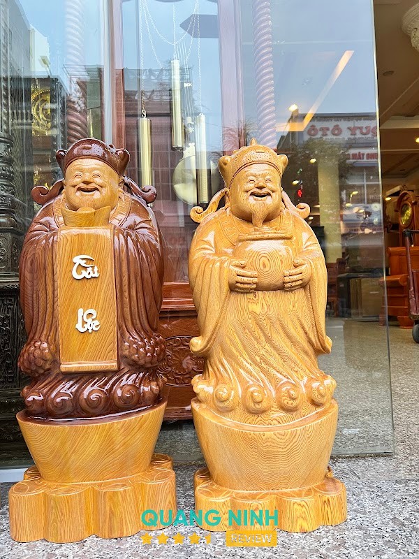 Không gian mua sắm tại Ngọc Tuấn
