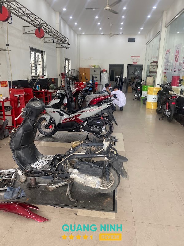 Khu dịch vụ Cửa Hàng Xe Máy Bãi Cháy