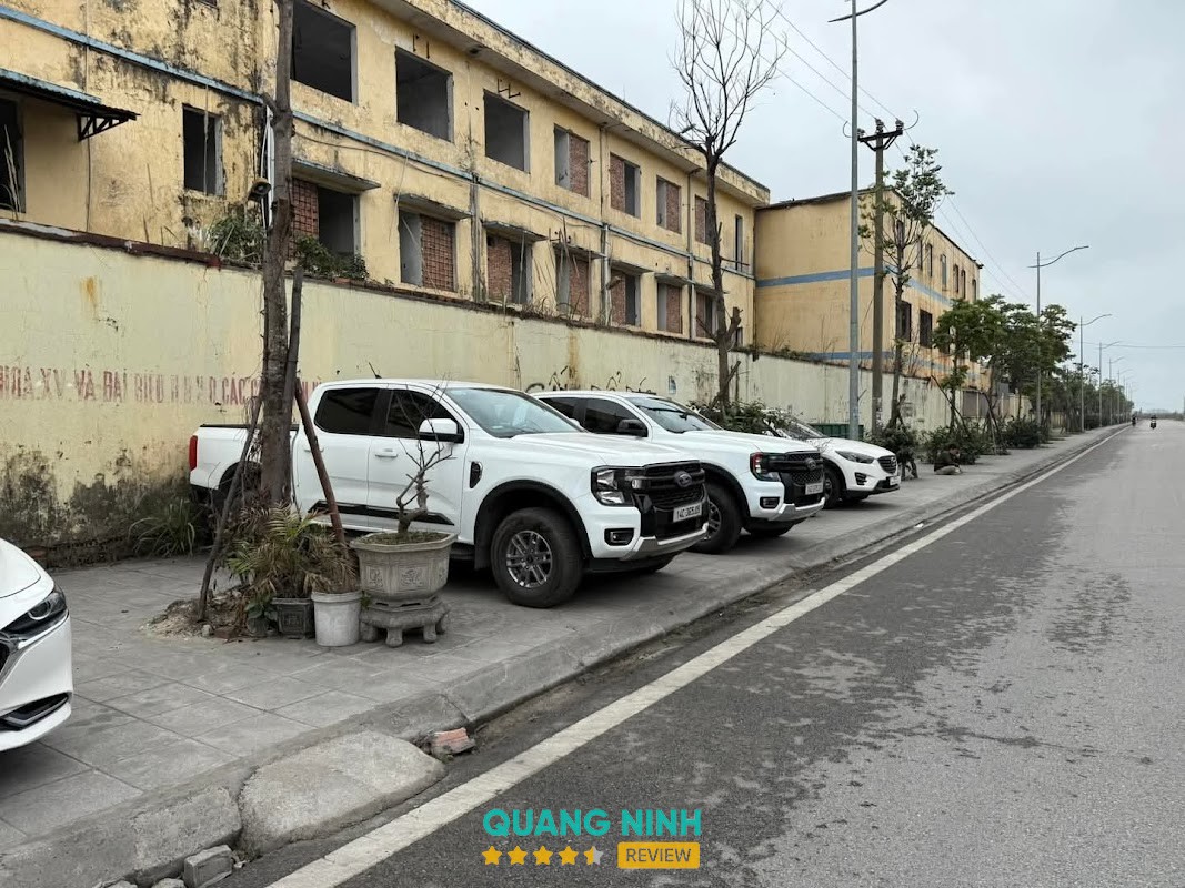 XE TỰ LÁI HOÀNG LÝ VÂN ĐỒN – hình ảnh 2