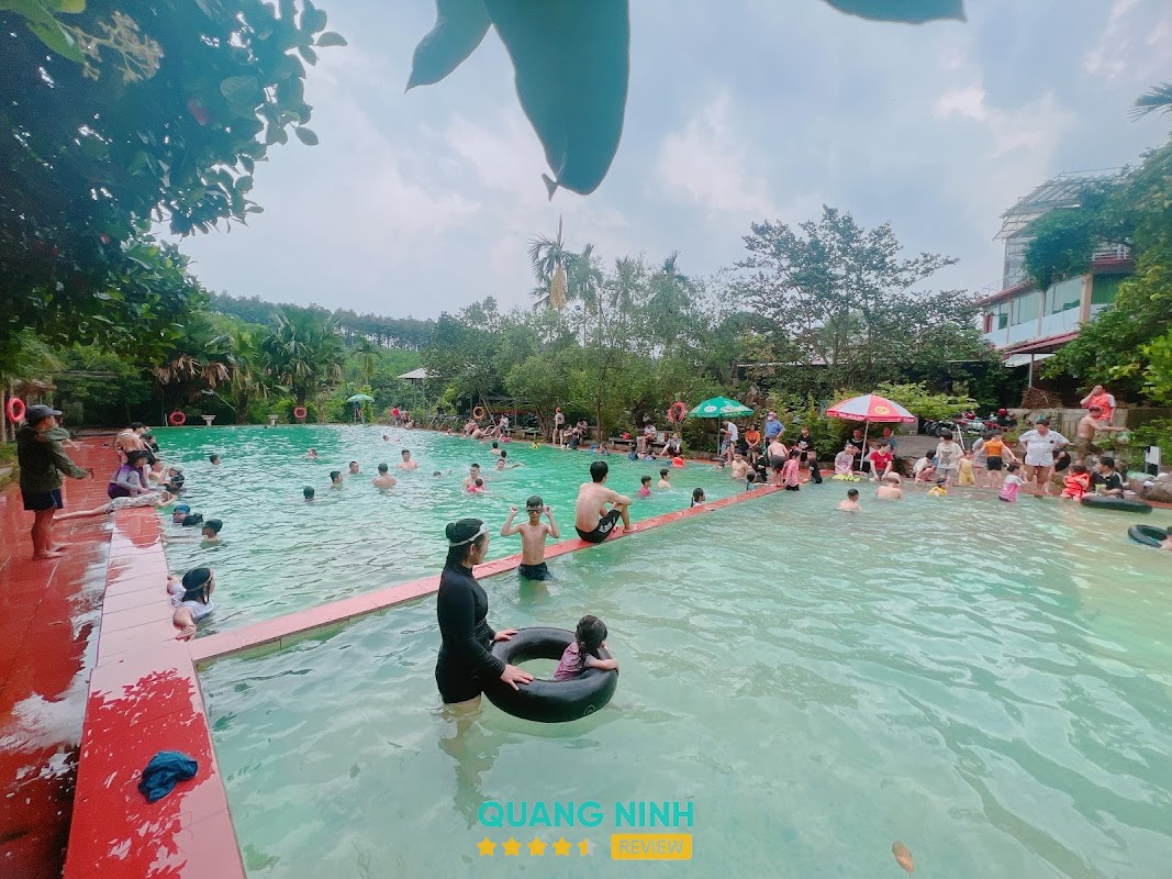 Bể Bơi Suối Xanh - ảnh 1