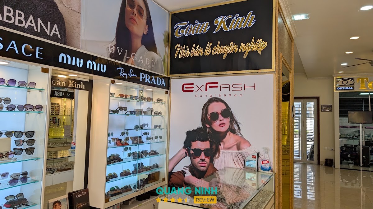 Cửa hàng Toàn Kính