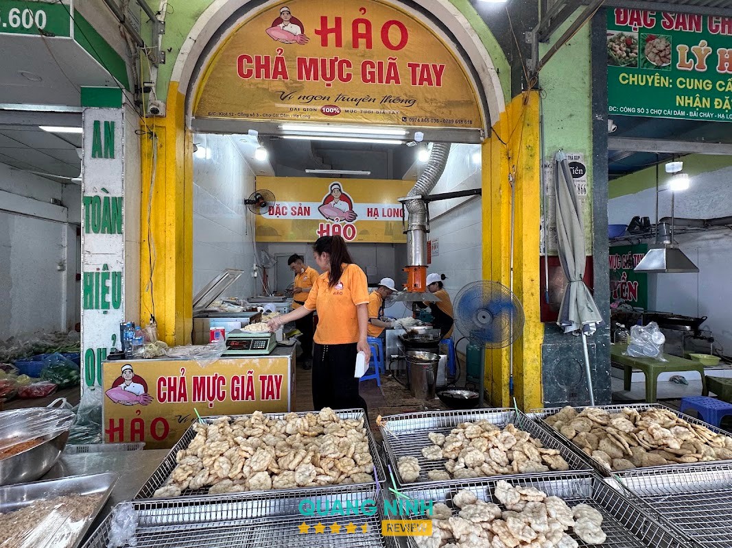 Chả mực tại Hảo Chả mực Hạ Long