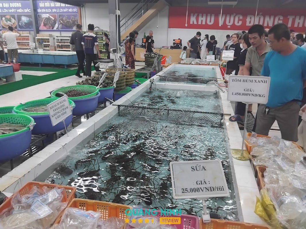 Không gian mua sắm tại Chợ Hải Sản Đại Dương