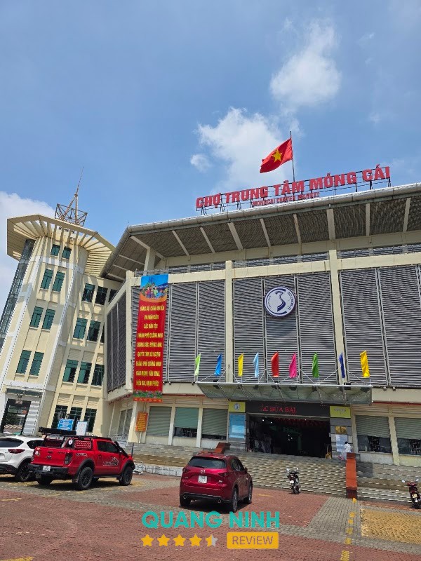 Chợ Móng Cái – 1 Trần Phú