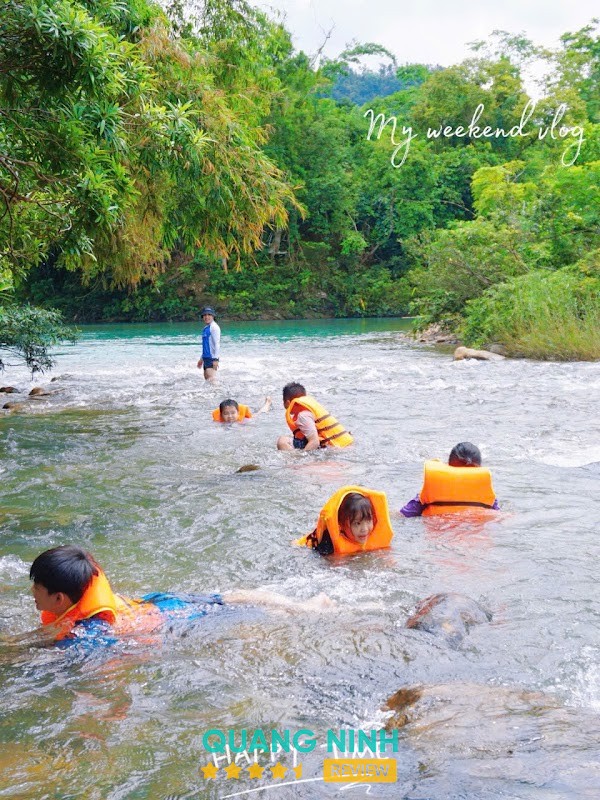 Camping Suối Mơ14 Quảng La, Quảng Ninh