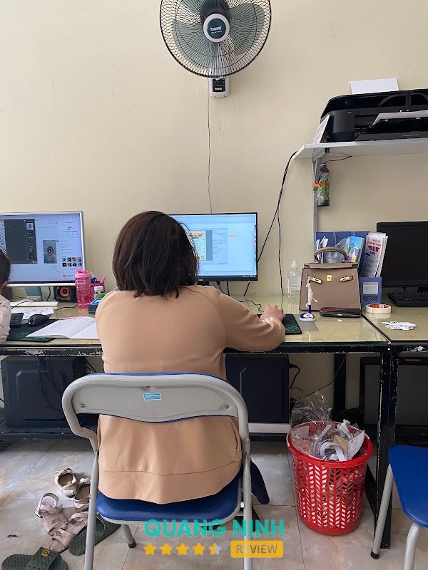 Công ty CP Nội Thất Quảng Cáo Hạ Long