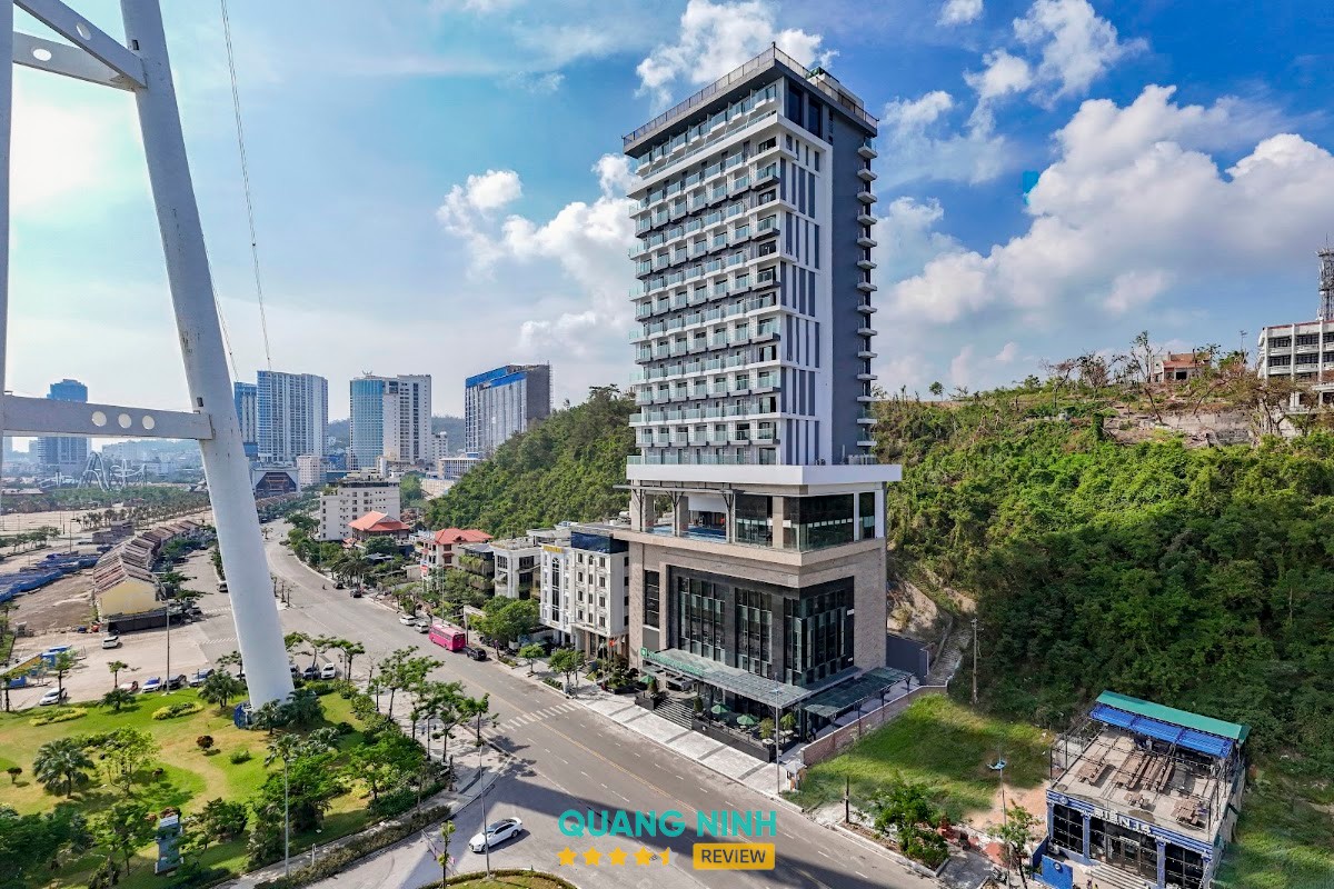 Wyndham Garden Legend Halong Quảng Ninh
