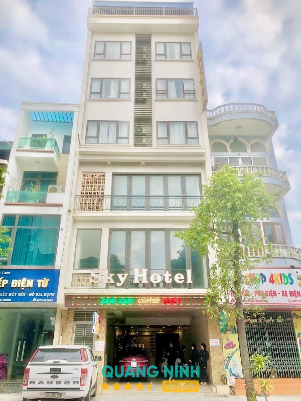 Sky Hotel – hình ảnh 1
