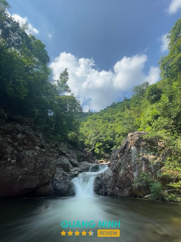 Thác Mơ Đông Triều