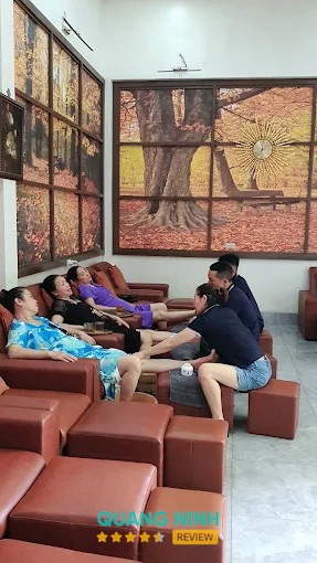 Dịch vụ chăm sóc cơ thể tại Massage Tân Tuyển