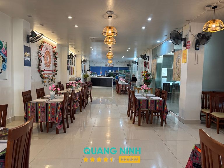 Vanakkam Indian Family Restaurant hình ảnh thực tế 3