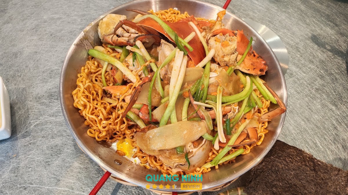 Phòng riêng tại Nhà hàng Hồng Hạnh 1 Hạ Long