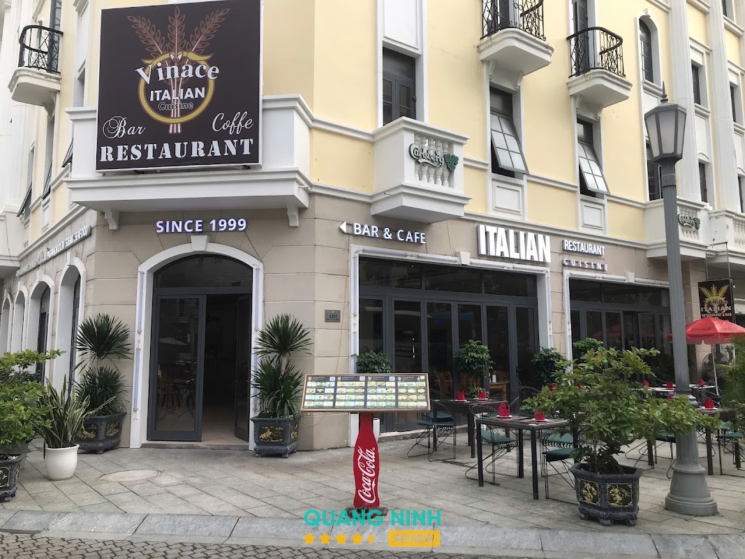 Vinace Italian Restaurant & Bar Hạ Long
