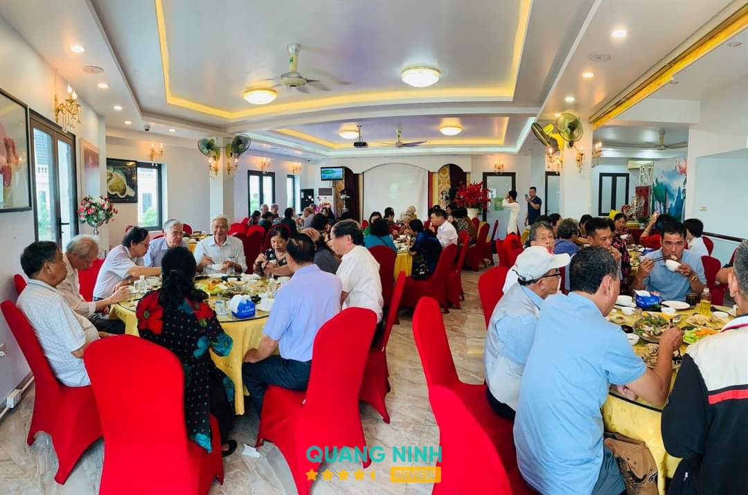 Nhà Hàng Hải Thái - Vua Hải Sản - Chè Sầu Mạo Khê