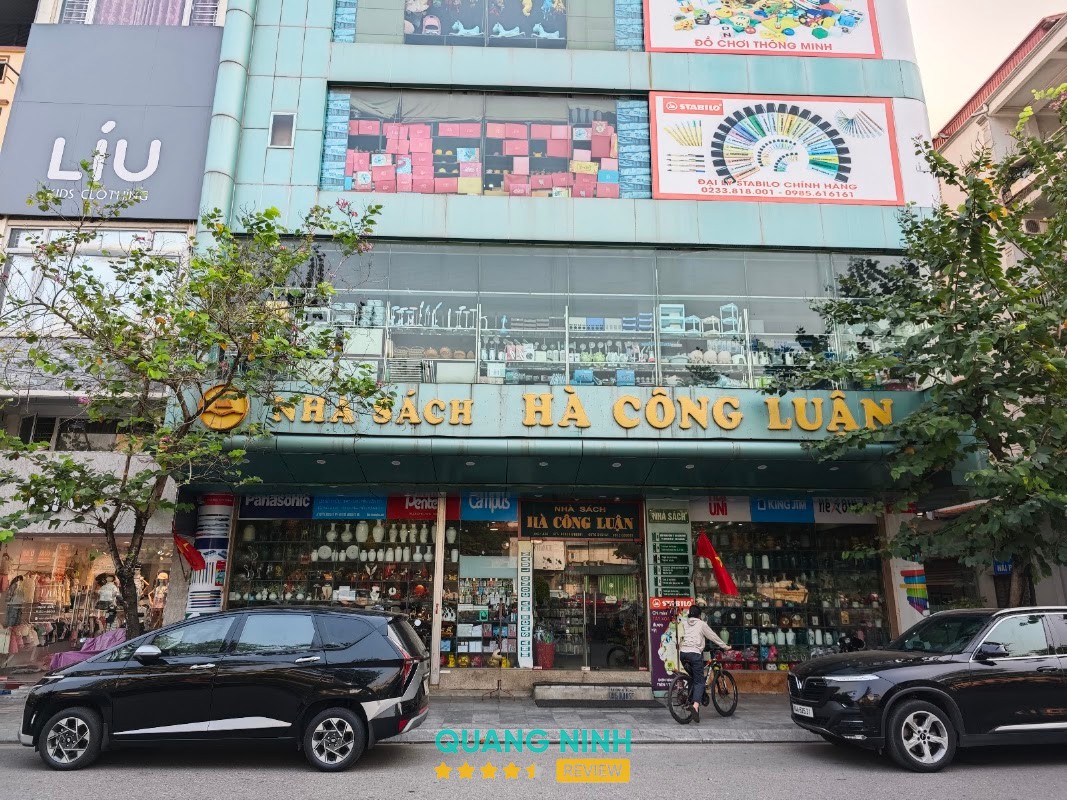 Nhà Sách Hà Công Luận Hạ Long