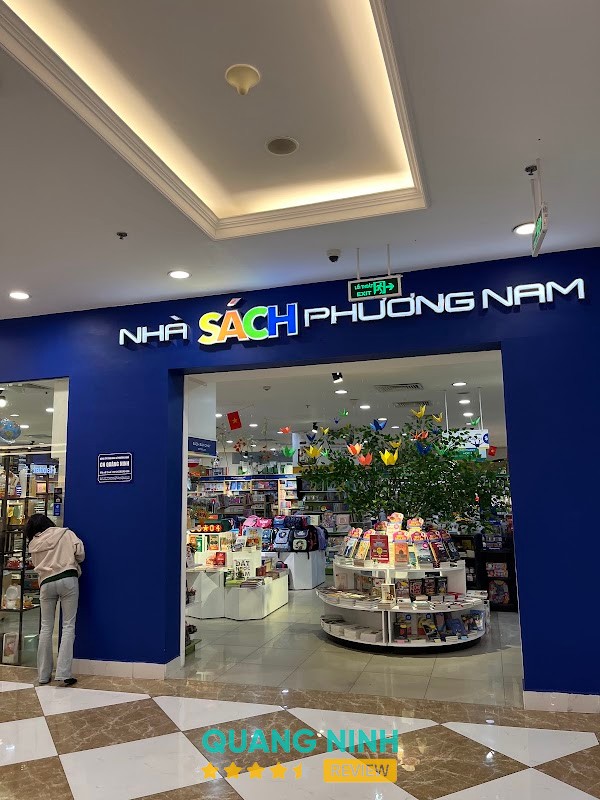 Nhà Sách Phương Nam Vincom Hạ Long