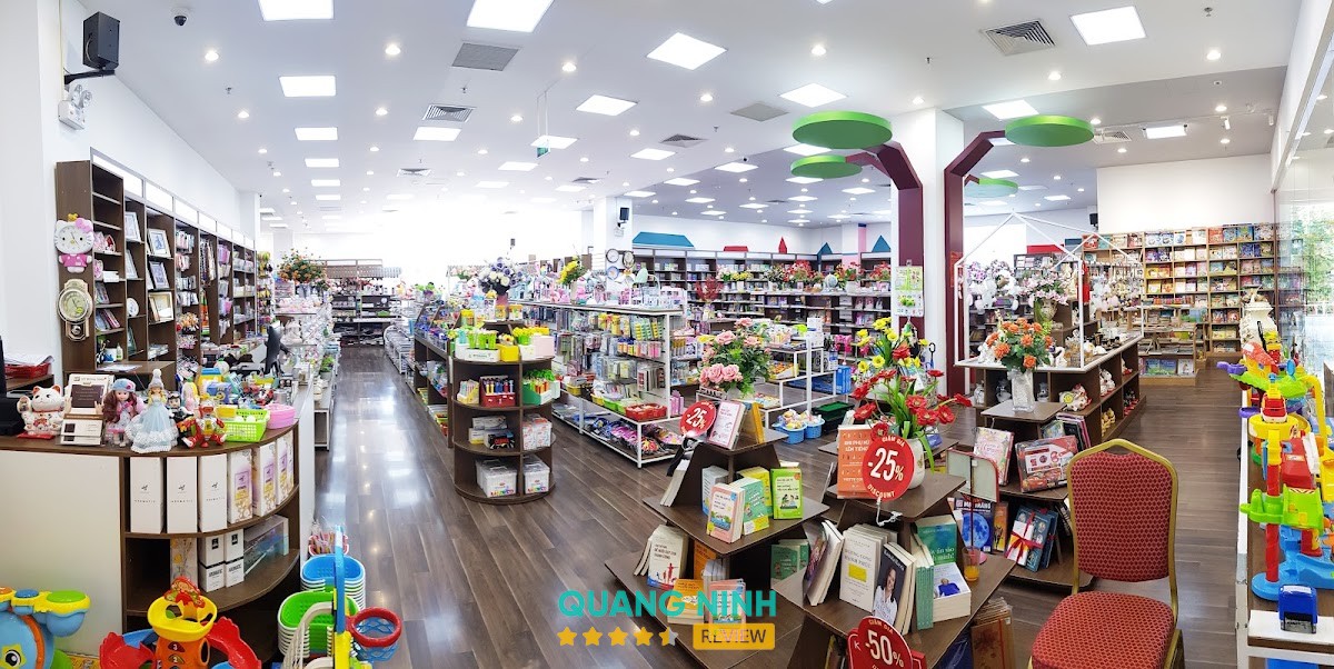 Nhà Sách Tân Việt - Vincom Plaza Cẩm Phả – hình ảnh 2