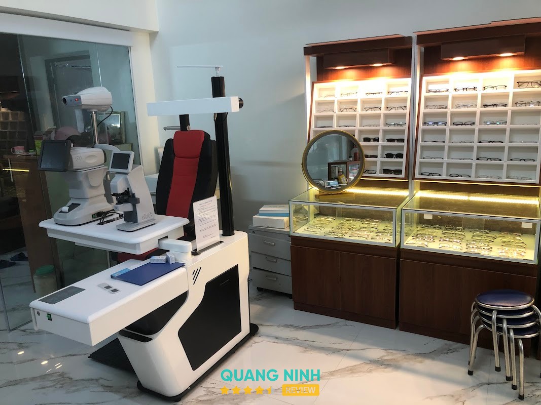 PHÒNG KHÁM MẮT- TRUNG TÂM KIỂM SOÁT CẬN THỊ DR LÊ SƠN – hình ảnh 2