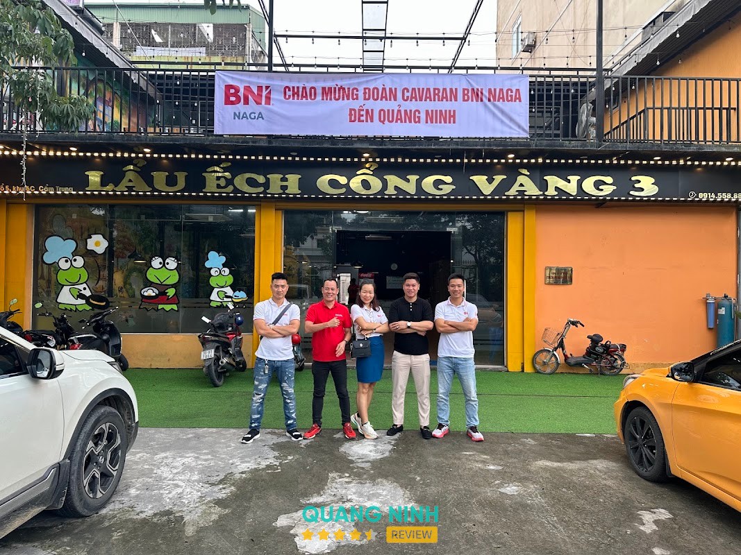 Không gian Lẩu Ếch Cổng Vàng Cẩm Phả