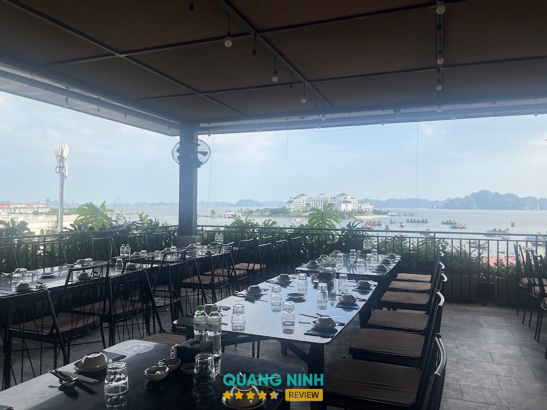Không gian rộng tại Ngọc Phương Nam 1