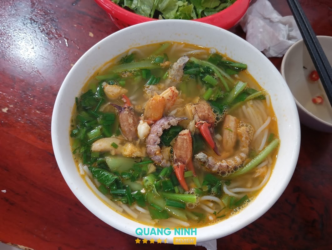 Quẩy ăn kèm bánh đa cù kỳ