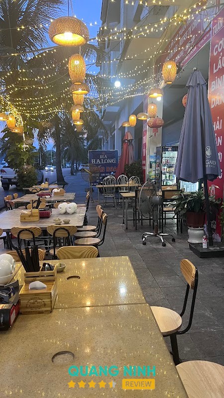 Quán cơm Tuấn hoa Tuần Châu