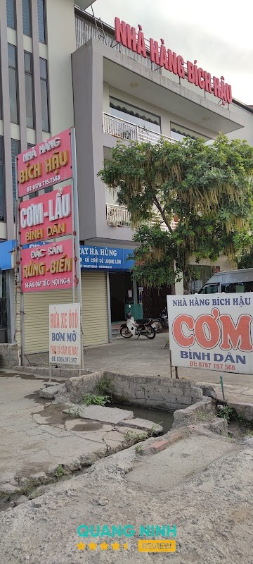 Nhà hàng Bích Hậu tại Uông Bí