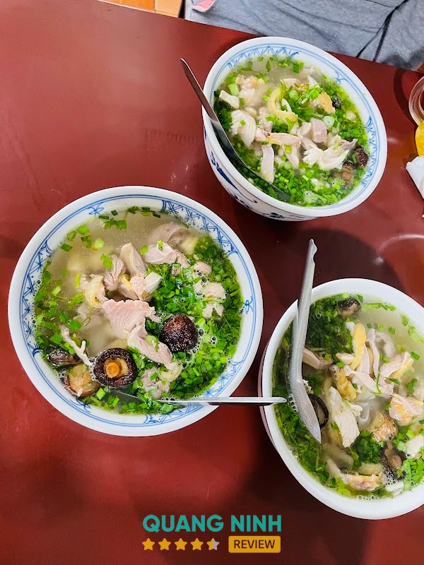 Món cơm tại Quán Cồ Cử Uông Bí
