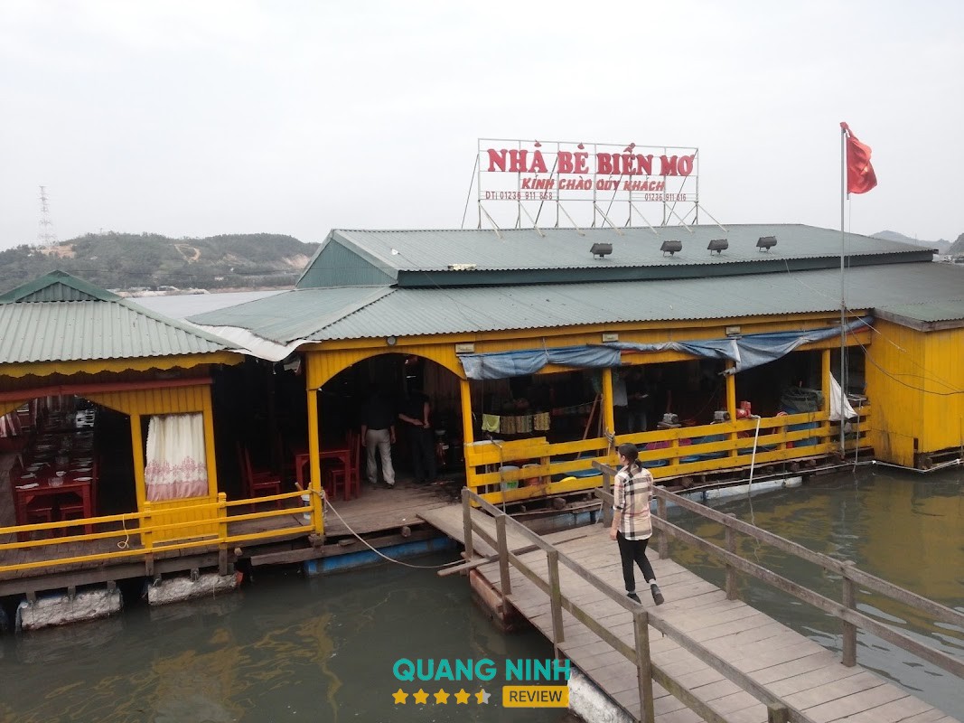 Nhà bè Biển mơ Vân Đồn