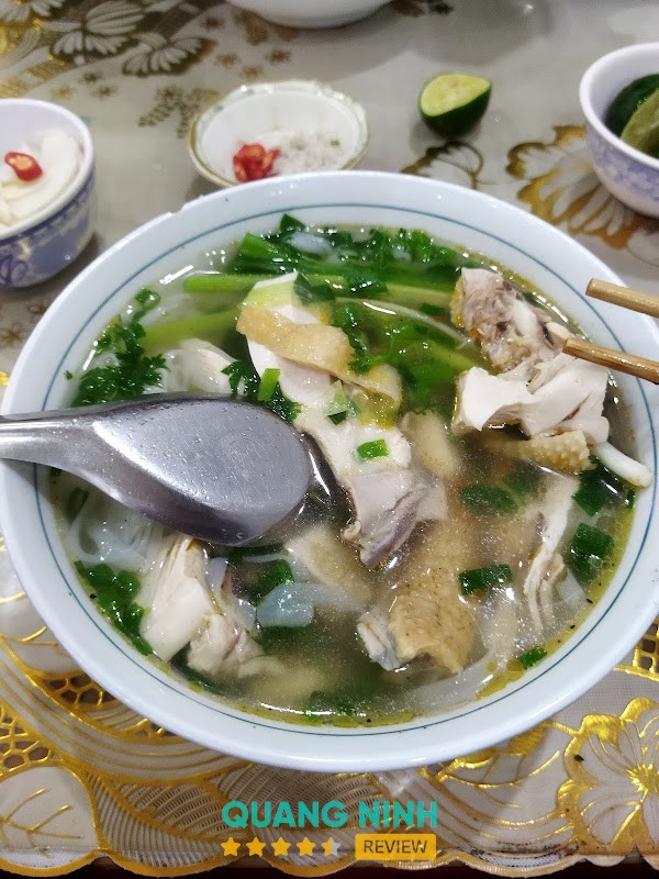 Quán Phở Hùng Cẩm hình ảnh 2
