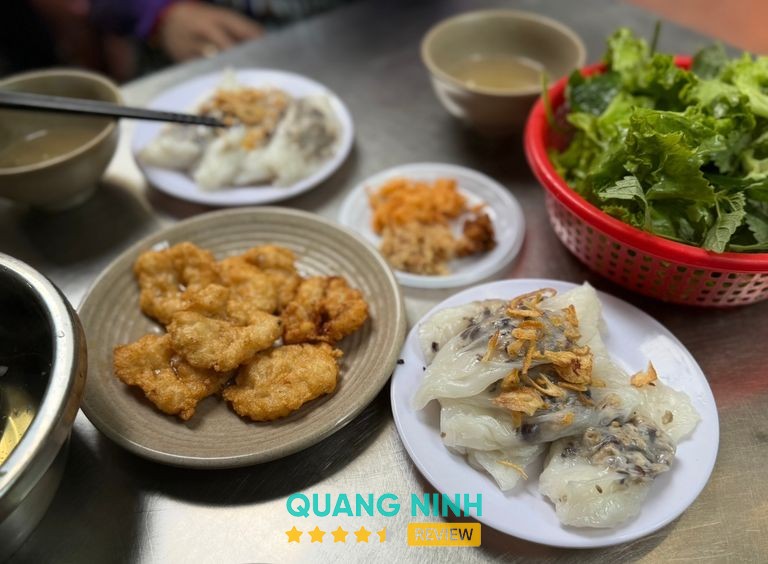 Hình ảnh quán Bánh cuốn chả mực Gốc Bàng