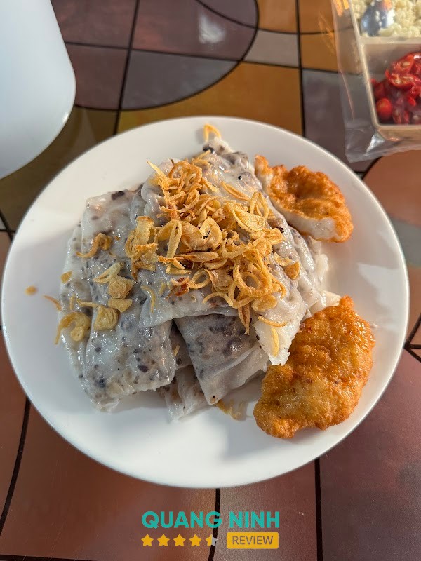 Bánh cuốn chả mực Bà Tân cơ sở 2