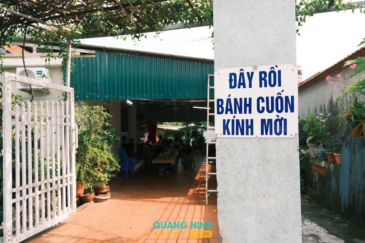 Bánh cuốn chả mực Minh Sơn Quảng Ninh