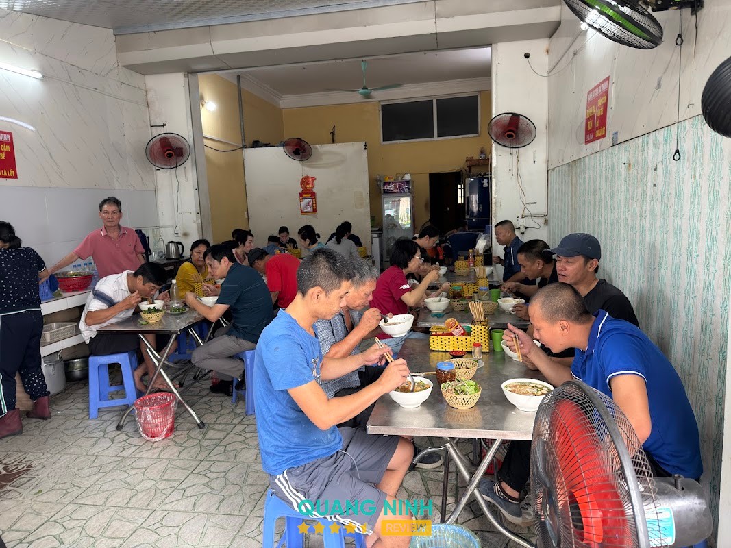 Bánh Đa Cua Bà Thanh