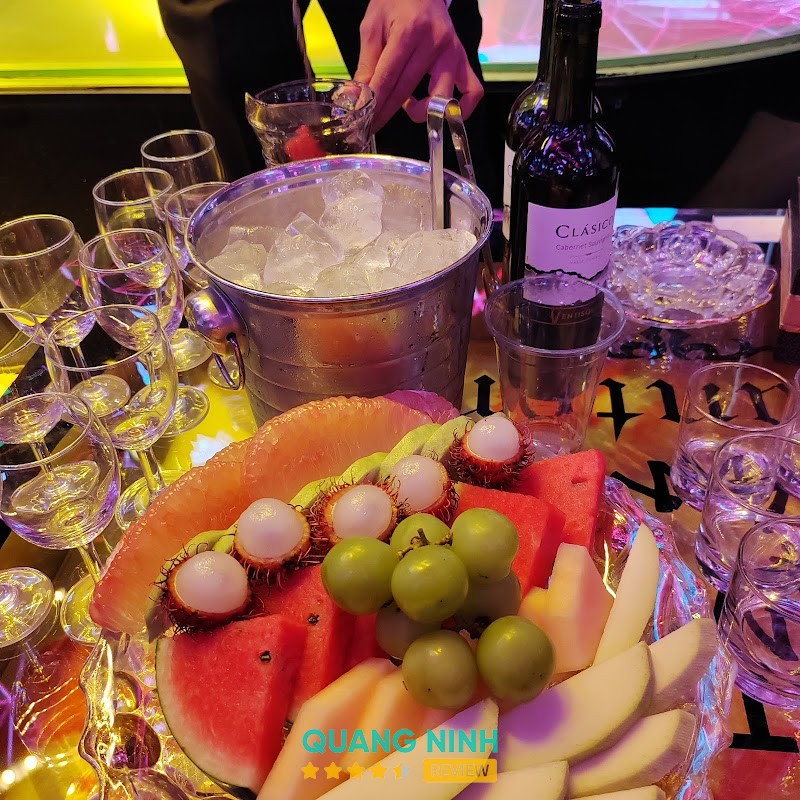 SQUARE Bar – hình ảnh 2