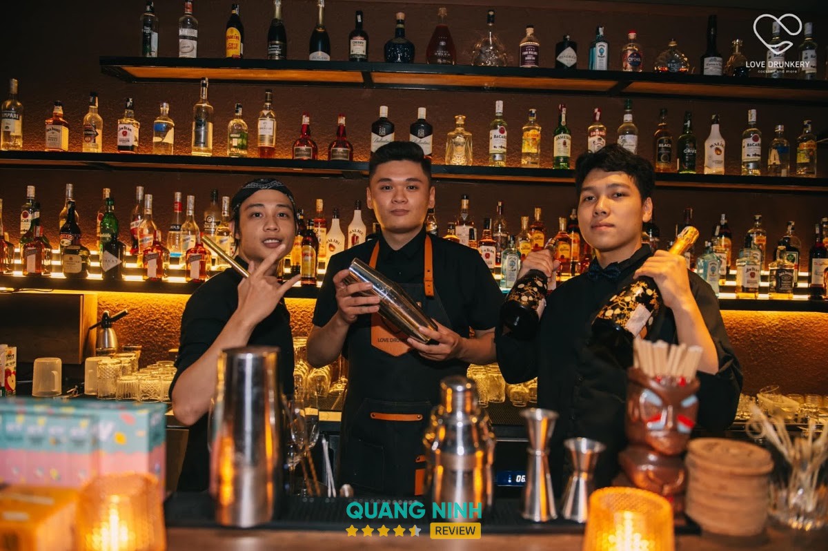 Love Drunkery Cocktail Bar Hồng Gai