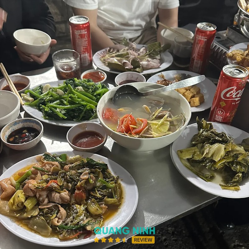 Không gian Quán bia Cây Dừa