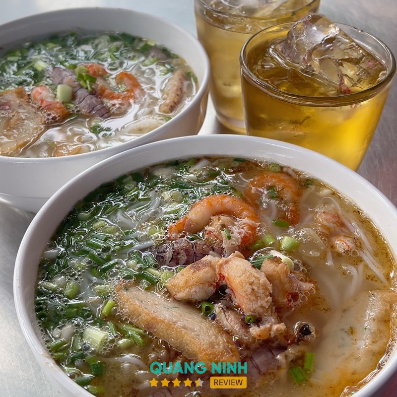 Bánh Đa Cua, Bún Cù Kỳ Thạch Phượng