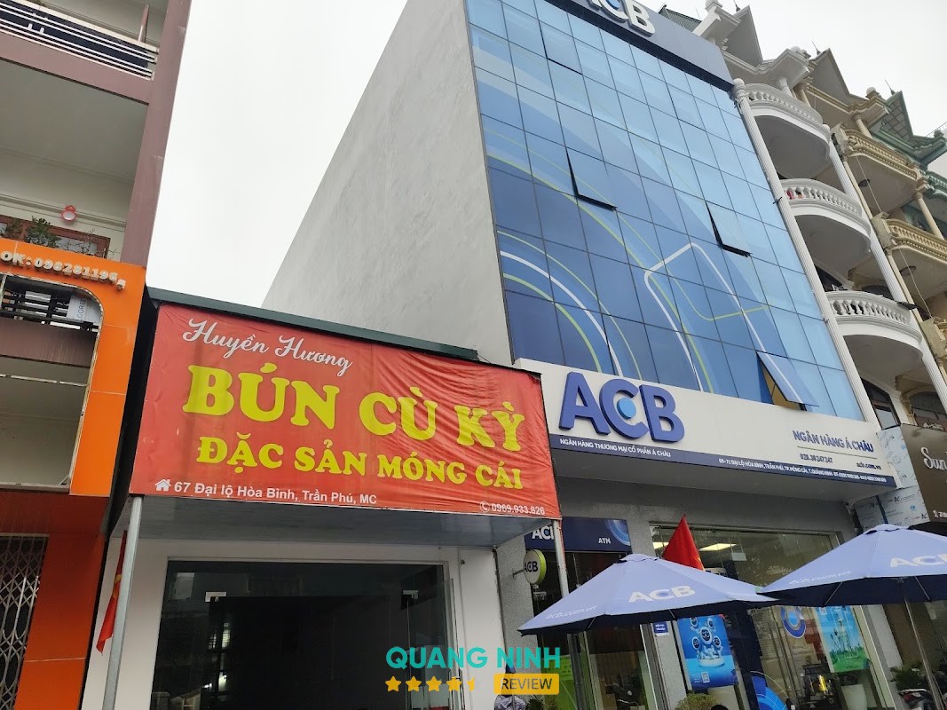 Tôm và bề bề trong bún cù kỳ Huyền Hương