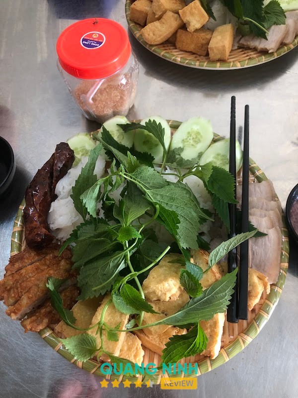 Quán Bún Đậu Huyền Béo Cao Xanh