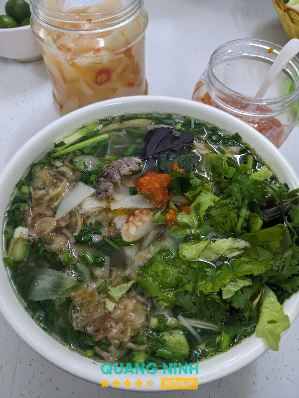 Thuý Bún hải sản Cẩm Phả