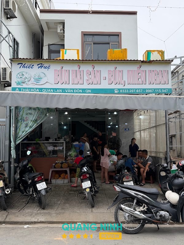 Bún hải sản thiết huệ Vân Đồn