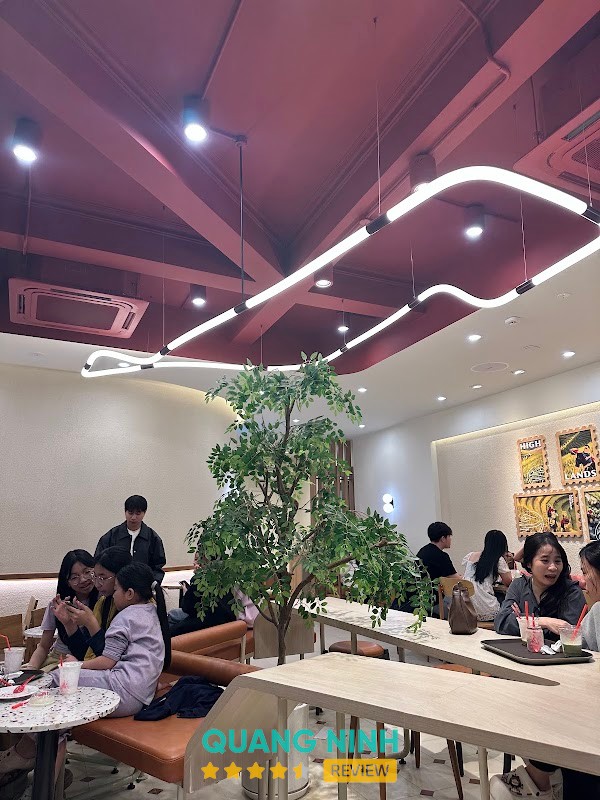 Highlands Coffee Quang Yen Post Office QN – hình ảnh 3