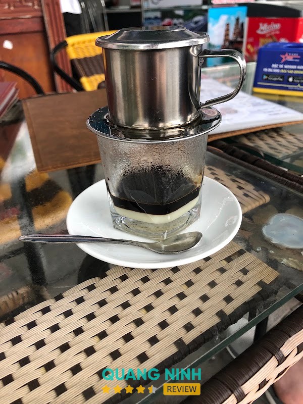Khu vực nghỉ chân tại Huệ Linh 88