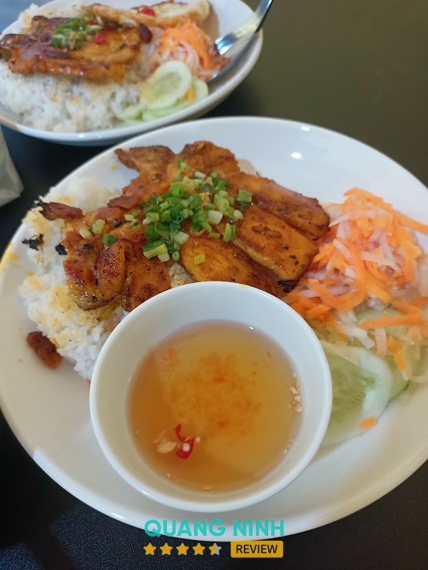 Tiệm Cơm Sườn – hình ảnh món ăn