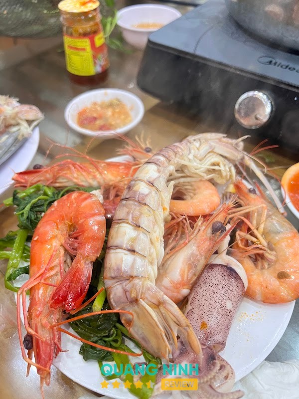 Nhà Hàng Minh Tuấn 3 Cao Xanh