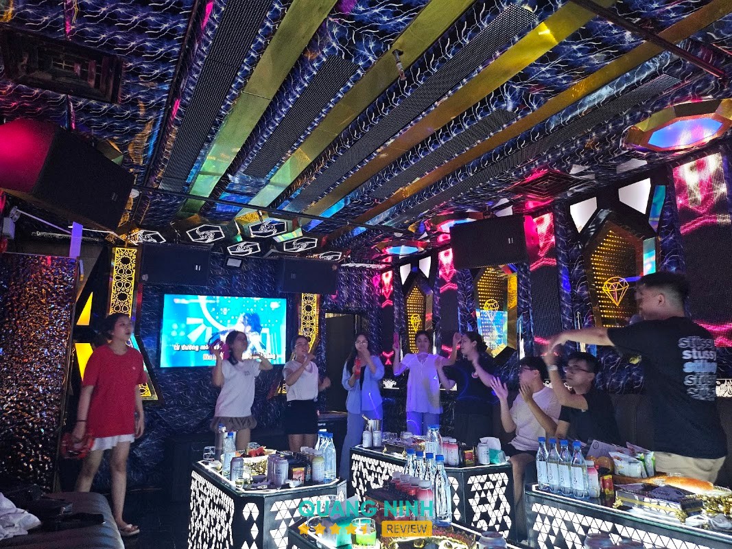 Karaoke Diamond Club Hồng Gai